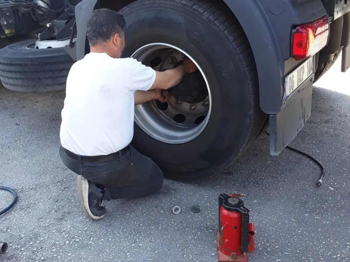 Selendi Oto Lastikçi